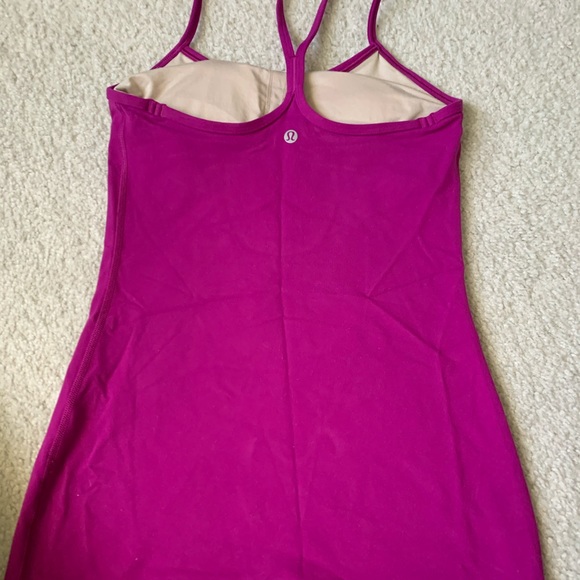 Lulu lemon top - Picture 1 of 2